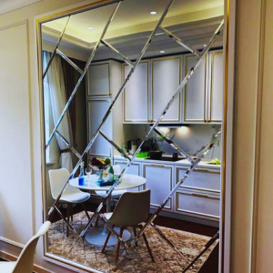 Diamond Shape Mirror Wall for Kitchen
